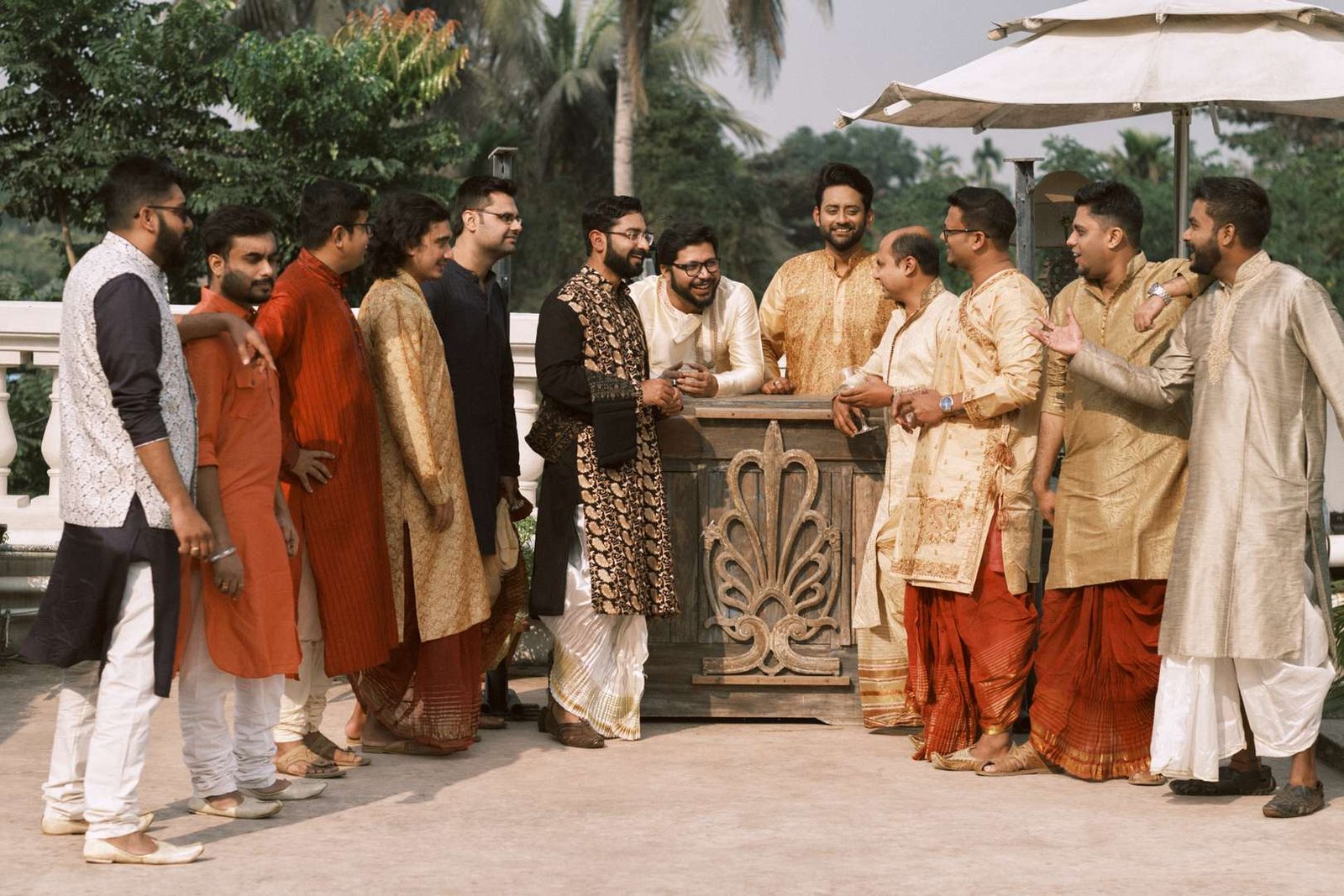 Candid moments in bengali wedding